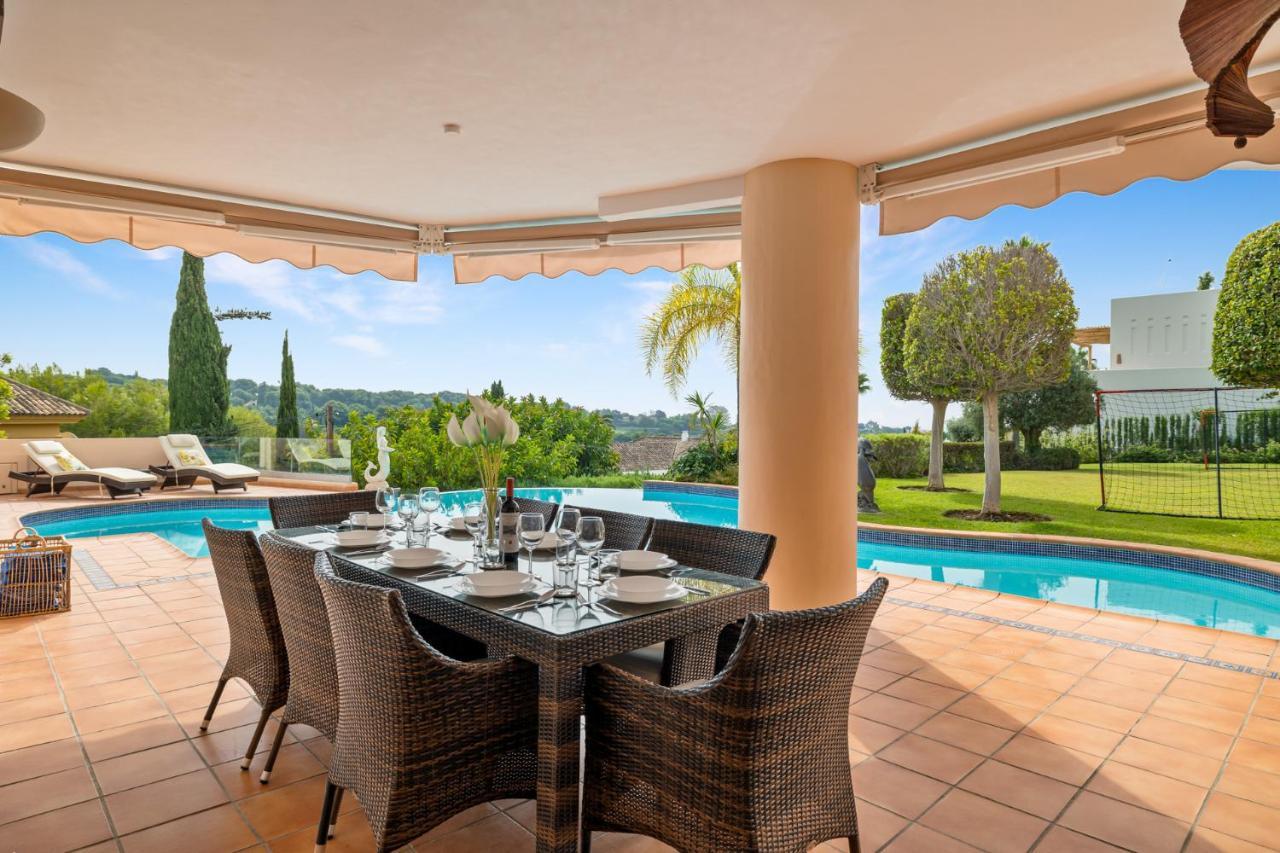 Luxury Villa Robledal By Mabiente - Views Of The Sea And The Golf Course Marbella Exteriér fotografie